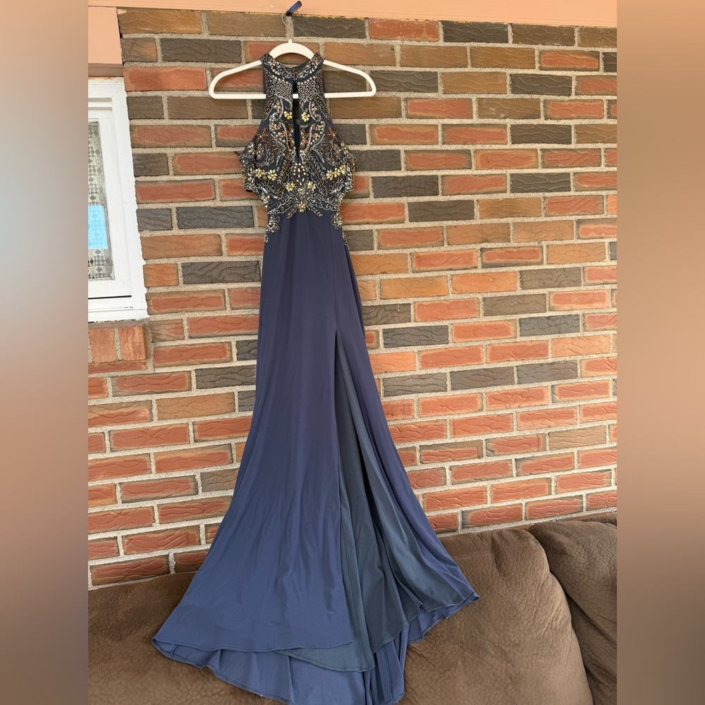 Faviana Prom Dress🤍